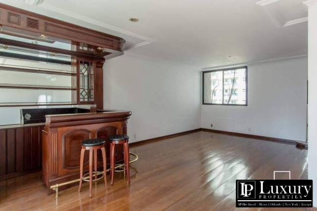 Imagem Apartamento com 4 Quartos à Venda, 267 m² em Itaim Bibi - São Paulo Imagem Apartamento com 4 Quartos à Venda, 267 m² em Itaim Bibi - São Paulo