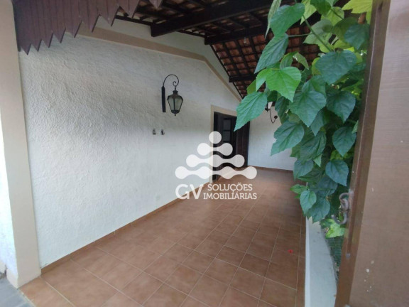 Casa com 4 Quartos à Venda, 155 m² em Perequê-mirim - Ubatuba