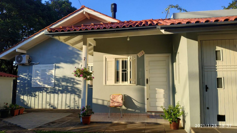 Imagem Casa com 3 Quartos à Venda, 120 m² em Guarani - Novo Hamburgo Imagem Casa com 3 Quartos à Venda, 120 m² em Guarani - Novo Hamburgo