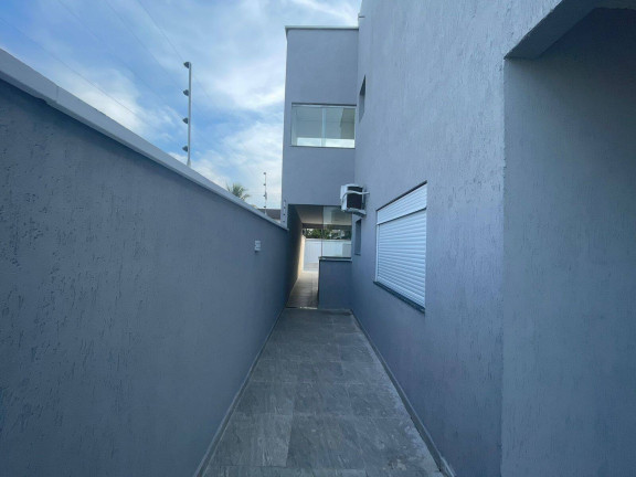 Imagem Casa com 4 Quartos à Venda, 350 m² em Maria Helena Novaes - Peruíbe Imagem Casa com 4 Quartos à Venda, 350 m² em Maria Helena Novaes - Peruíbe