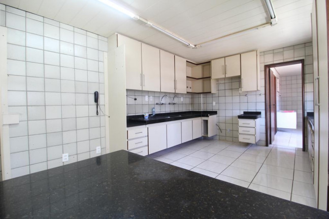 Imagem Apartamento com 3 Quartos à Venda, 250 m² em Meireles - Fortaleza
