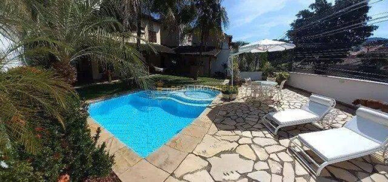 Imagem Casa com 4 Quartos à Venda, 350 m² em Freguesia (jacarepaguá) - Rio De Janeiro Imagem Casa com 4 Quartos à Venda, 350 m² em Freguesia (jacarepaguá) - Rio De Janeiro