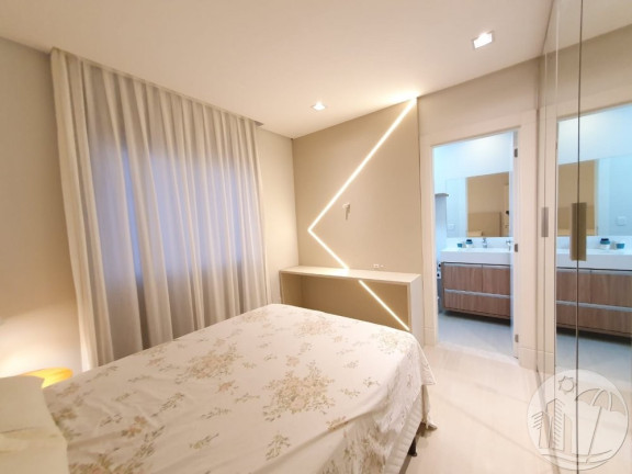 Imagem Apartamento com 3 Quartos à Venda, 136 m² em Centro - Balneário Camboriú Imagem Apartamento com 3 Quartos à Venda, 136 m² em Centro - Balneário Camboriú