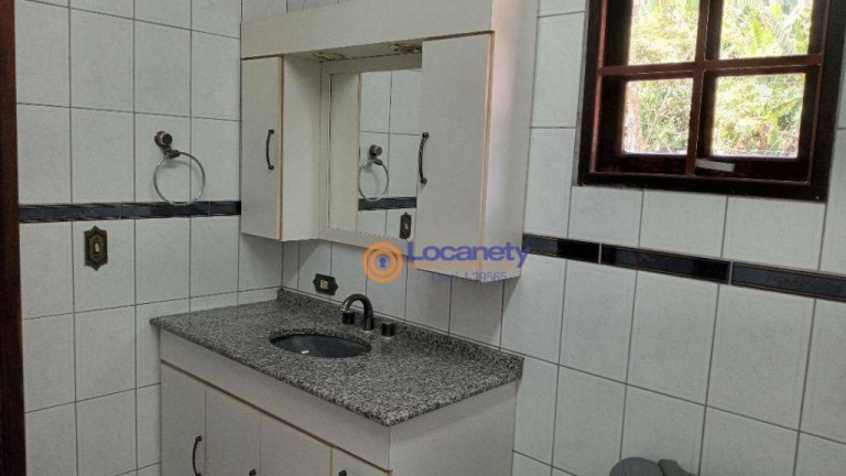 Imagem Sobrado com 3 Quartos à Venda, 224 m² em Suíssa - Ribeirão Pires Imagem Sobrado com 3 Quartos à Venda, 224 m² em Suíssa - Ribeirão Pires