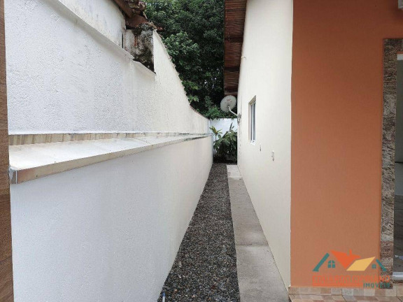 Imagem Casa com 3 Quartos para Alugar,  em Massaguaçu - Caraguatatuba