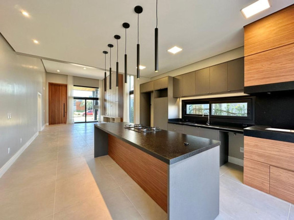 Imagem Casa com 4 Quartos à Venda, em -- - Capao Da Canoa Imagem Casa com 4 Quartos à Venda, em -- - Capao Da Canoa