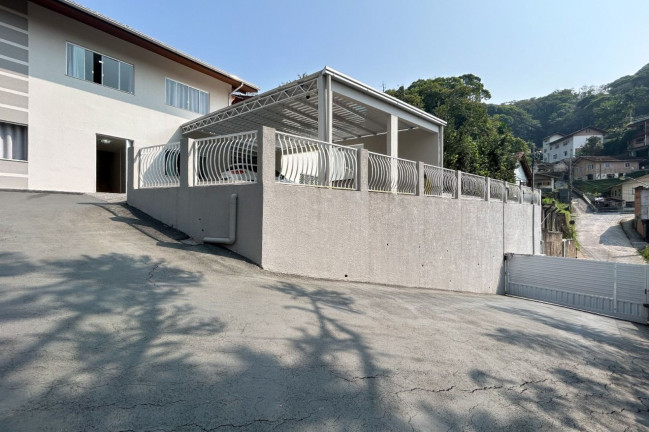 Imagem Casa com 3 Quartos à Venda, 404 m² em Ponta Aguda - Blumenau Imagem Casa com 3 Quartos à Venda, 404 m² em Ponta Aguda - Blumenau