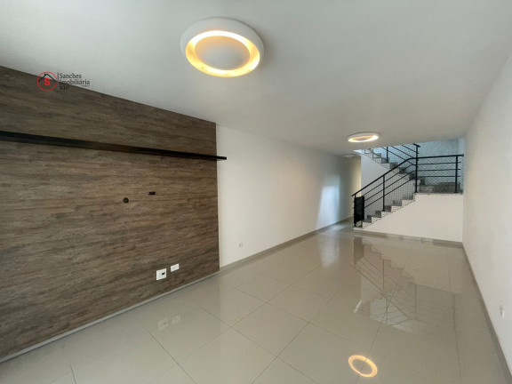 Imagem Casa com 3 Quartos à Venda, 161 m² em Vila Ema - São Paulo Imagem Casa com 3 Quartos à Venda, 161 m² em Vila Ema - São Paulo