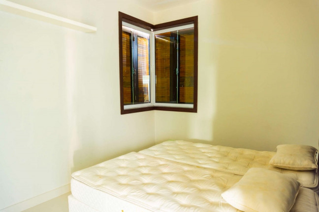 Imagem Casa com 6 Quartos à Venda, em Riviera - Bertioga Imagem Casa com 6 Quartos à Venda, em Riviera - Bertioga