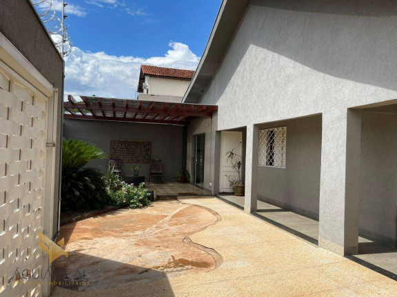 Imagem Casa com 4 Quartos à Venda, 230 m² em Jardim Paulista - Campo Grande Imagem Casa com 4 Quartos à Venda, 230 m² em Jardim Paulista - Campo Grande