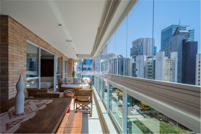 Imagem Apartamento com 3 Quartos à Venda, 239 m² em Cidade Monções - São Paulo Imagem Apartamento com 3 Quartos à Venda, 239 m² em Cidade Monções - São Paulo