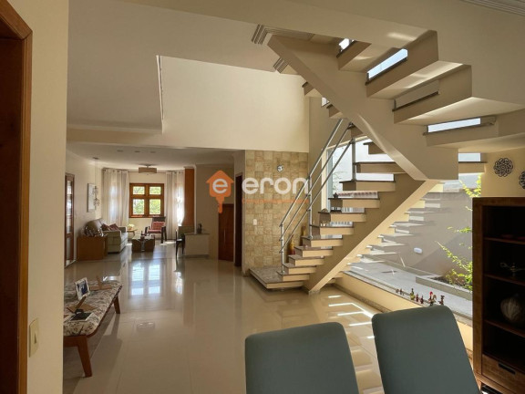 Imagem Casa com 3 Quartos à Venda, 439 m²