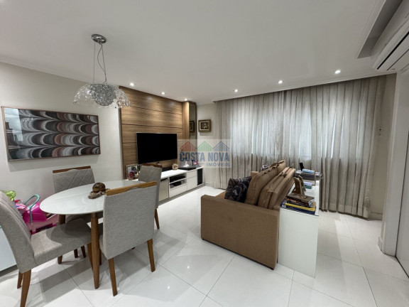 Imagem Casa com 3 Quartos à Venda, 180 m² Imagem Casa com 3 Quartos à Venda, 180 m²