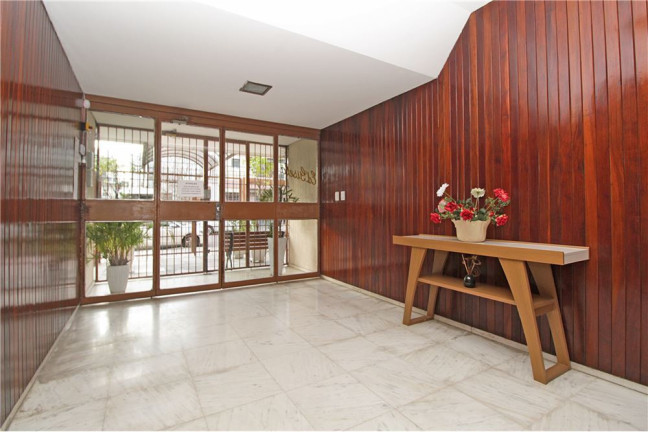 Imagem Imóvel com 3 Quartos à Venda, em Cidade Baixa - Porto Alegre Imagem Imóvel com 3 Quartos à Venda, em Cidade Baixa - Porto Alegre
