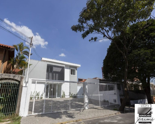 Sobrado com 4 Quartos à Venda, 385 m² em Centro - Sorocaba