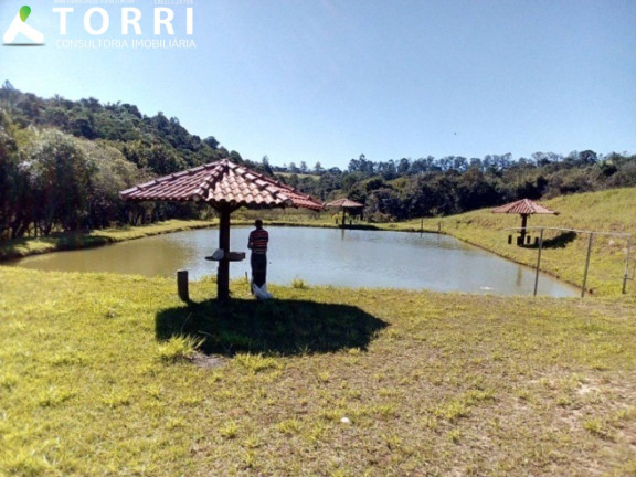 Imagem Imóvel com 3 Quartos à Venda, 60.000 m² em Centro - Sarapuí Imagem Imóvel com 3 Quartos à Venda, 60.000 m² em Centro - Sarapuí