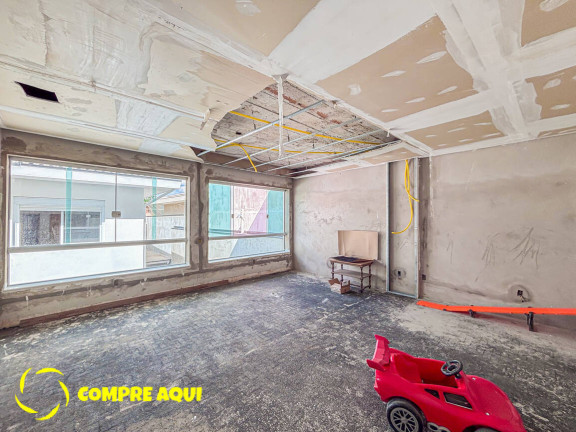 Imagem Casa com 4 Quartos à Venda, 300 m² em Jardim Das Bandeiras - São Paulo