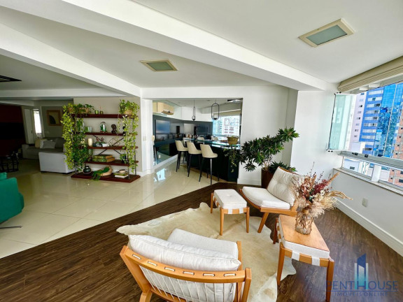 Apartamento com 3 Quartos à Venda, 279 m² em Centro - Balneário Camboriú