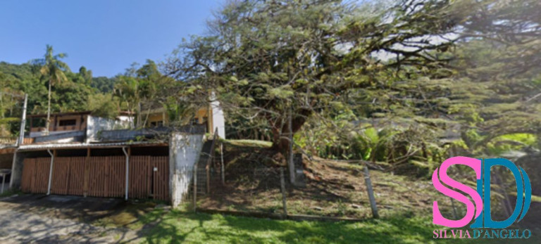 Edifício Residencial com 4 Quartos à Venda, 900 m² em Jardim Ubatuba - Ubatuba