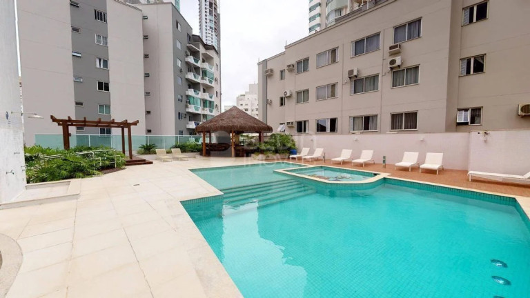 Imagem Apartamento com 3 Quartos à Venda, 135 m² em Centro - Balneário Camboriú Imagem Apartamento com 3 Quartos à Venda, 135 m² em Centro - Balneário Camboriú