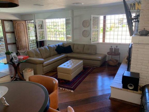 Imagem Casa com 4 Quartos à Venda, 400 m² em Jardim Cataguases - Campos Do Jordão Imagem Casa com 4 Quartos à Venda, 400 m² em Jardim Cataguases - Campos Do Jordão