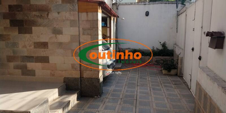 Imagem Casa com 3 Quartos à Venda, 160 m² em Tijuca - Rio De Janeiro Imagem Casa com 3 Quartos à Venda, 160 m² em Tijuca - Rio De Janeiro
