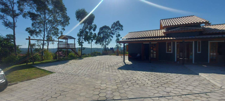 Imagem Casa com 2 Quartos à Venda, 672 m² em Atibaia Imagem Casa com 2 Quartos à Venda, 672 m² em Atibaia