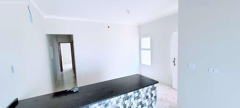 Imagem Casa com 2 Quartos à Venda, 70 m² em Flora Rica 2 - Peruíbe