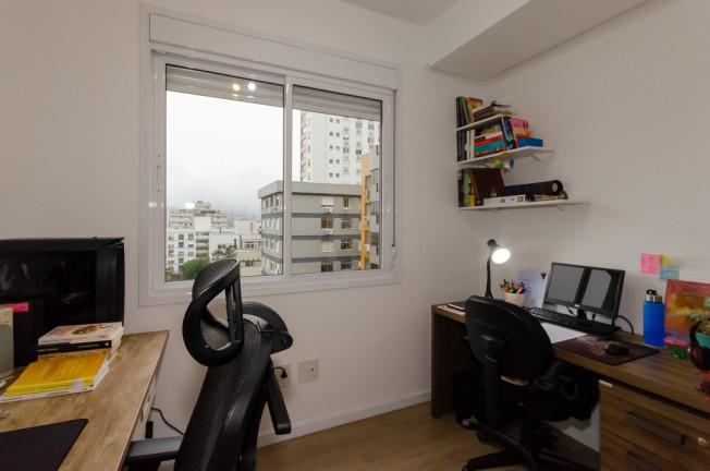 Imagem Apartamento com 3 Quartos à Venda, 65 m² em Petrópolis - Porto Alegre Imagem Apartamento com 3 Quartos à Venda, 65 m² em Petrópolis - Porto Alegre