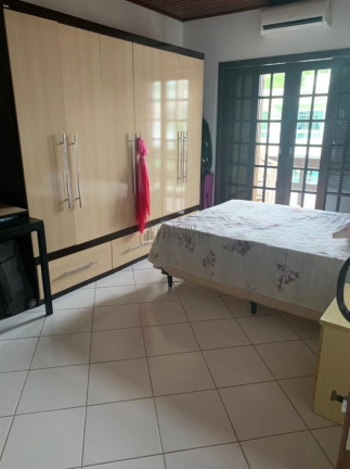 Imagem Casa com 8 Quartos à Venda, 280 m² em Nações - Balneário Camboriú