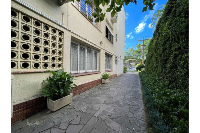 Imagem Imóvel com 3 Quartos à Venda, em Moinhos De Vento - Porto Alegre Imagem Imóvel com 3 Quartos à Venda, em Moinhos De Vento - Porto Alegre