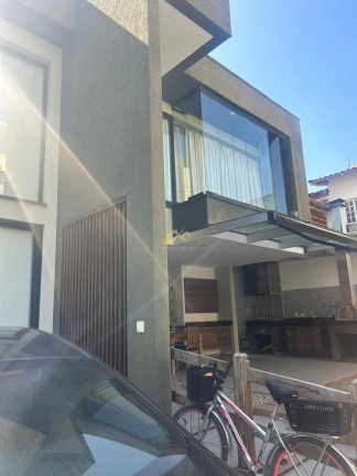 Casa com 5 Quartos à Venda, 250 m² em Tenório - Ubatuba
