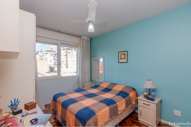Imagem Imóvel com 2 Quartos à Venda, 58 m² em Petrópolis - Porto Alegre Imagem Imóvel com 2 Quartos à Venda, 58 m² em Petrópolis - Porto Alegre