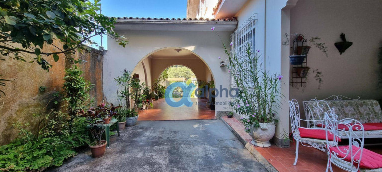 Imagem Casa com 4 Quartos à Venda, 500 m² em Mosela - Petrópolis Imagem Casa com 4 Quartos à Venda, 500 m² em Mosela - Petrópolis