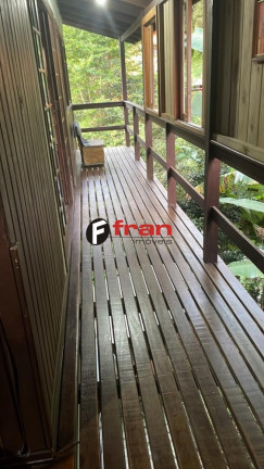 Imagem Casa com 6 Quartos à Venda, 200 m² em Córrego Grande - Florianópolis Imagem Casa com 6 Quartos à Venda, 200 m² em Córrego Grande - Florianópolis