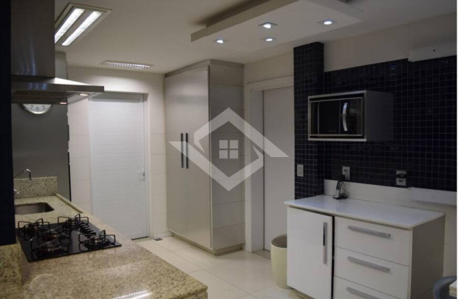 Imagem Apartamento com 7 Quartos à Venda, 350 m² em Copacabana - Rio De Janeiro Imagem Apartamento com 7 Quartos à Venda, 350 m² em Copacabana - Rio De Janeiro