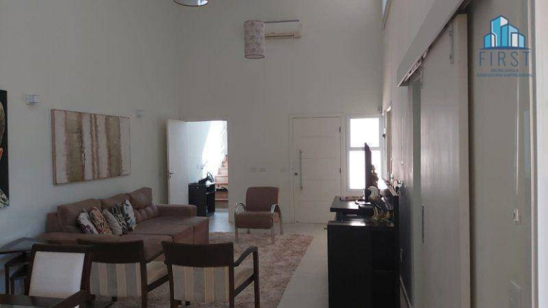 Imagem Casa com 4 Quartos à Venda, 255 m² em Centro - Vinhedo