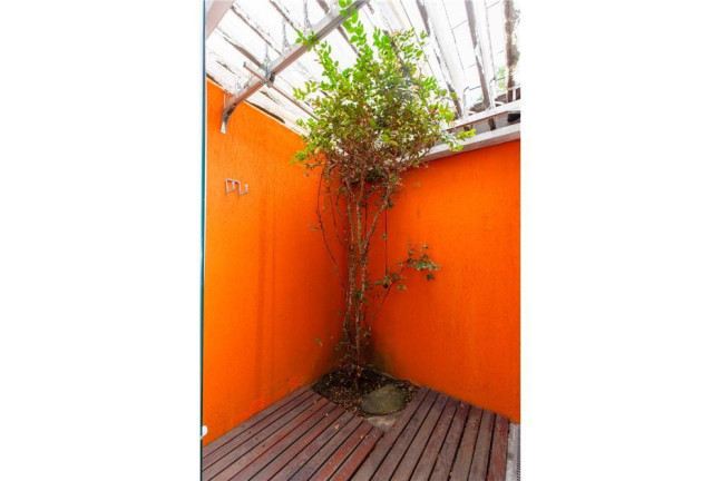 Imagem Casa com 9 Quartos à Venda, 304 m² em Vila Mariana - São Paulo Imagem Casa com 9 Quartos à Venda, 304 m² em Vila Mariana - São Paulo