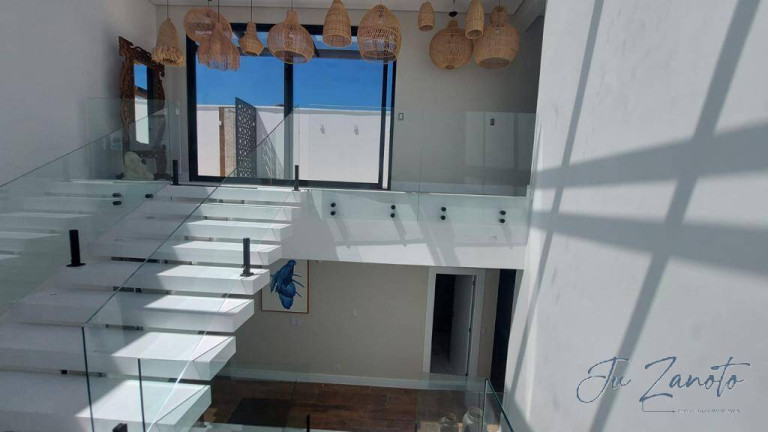 Imagem Casa com 7 Quartos à Venda, 500 m² em Brejatuba - Guaratuba Imagem Casa com 7 Quartos à Venda, 500 m² em Brejatuba - Guaratuba