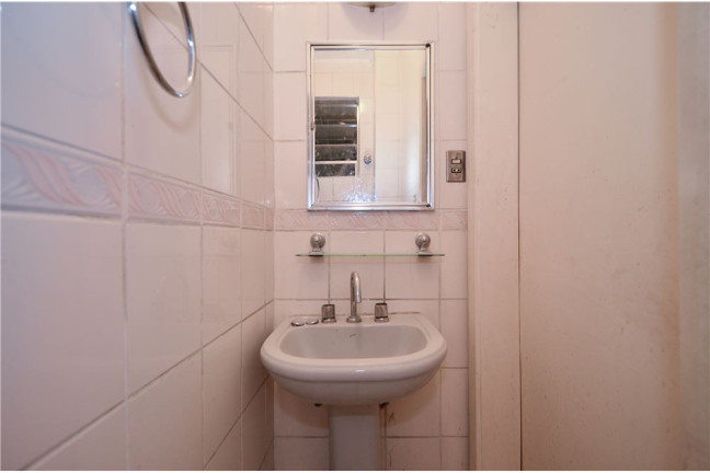 Imagem Imóvel com 3 Quartos à Venda, em Pinheiros - São Paulo Imagem Imóvel com 3 Quartos à Venda, em Pinheiros - São Paulo