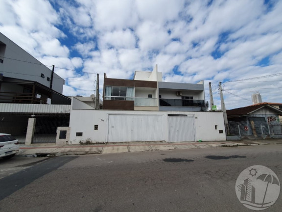 Sobrado com 3 Quartos à Venda, 304 m² em Centro - Balneário Camboriú