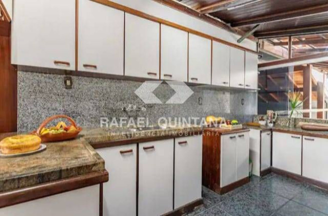 Imagem Casa com 5 Quartos à Venda, 313 m² em Lagoa Da Conceição - Florianópolis