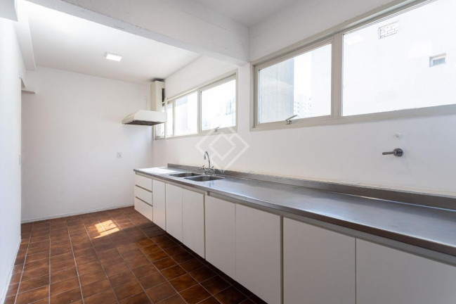 Imagem Apartamento com 3 Quartos à Venda, 121 m² em Itaim Bibi - São Paulo