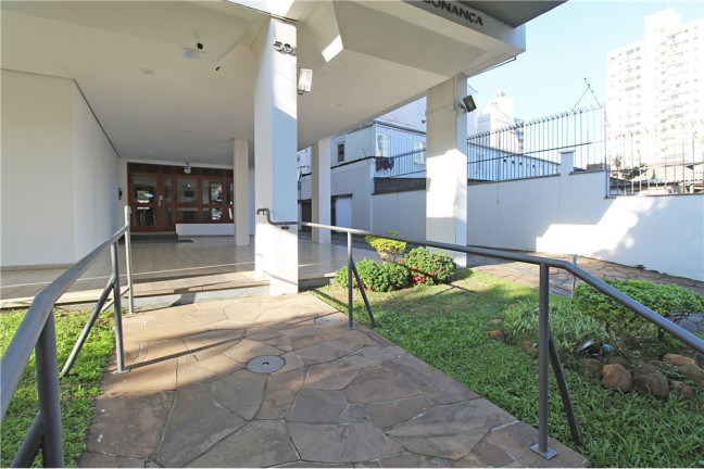 Imagem Imóvel com 2 Quartos à Venda, em Santana - Porto Alegre Imagem Imóvel com 2 Quartos à Venda, em Santana - Porto Alegre