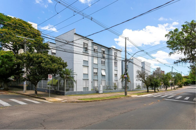 Imagem Imóvel com 2 Quartos à Venda, 52 m² em São Sebastião - Porto Alegre Imagem Imóvel com 2 Quartos à Venda, 52 m² em São Sebastião - Porto Alegre