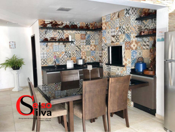 Imagem Casa à Venda, em Maringá Imagem Casa à Venda, em Maringá