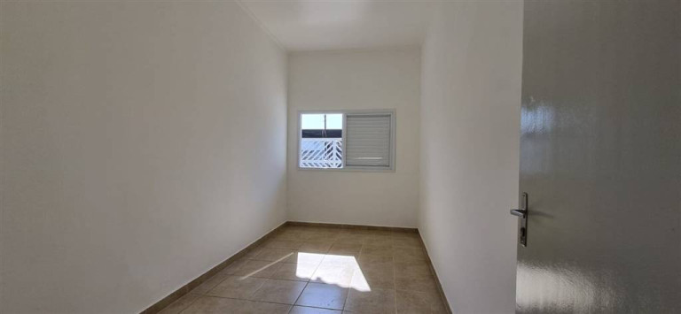 Imagem Casa com 3 Quartos à Venda, 99 m² em Caiçara - Praia Grande Imagem Casa com 3 Quartos à Venda, 99 m² em Caiçara - Praia Grande