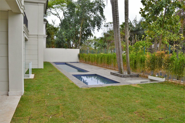 Imagem Casa de Condomínio com 4 Quartos à Venda, 747 m² em Jardim Petrópolis - São Paulo