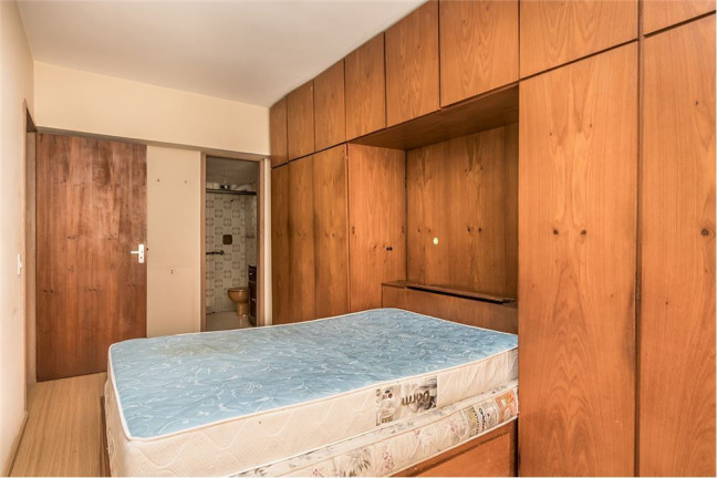 Imagem Apartamento com 3 Quartos à Venda, 88 m² em Menino Deus - Porto Alegre Imagem Apartamento com 3 Quartos à Venda, 88 m² em Menino Deus - Porto Alegre