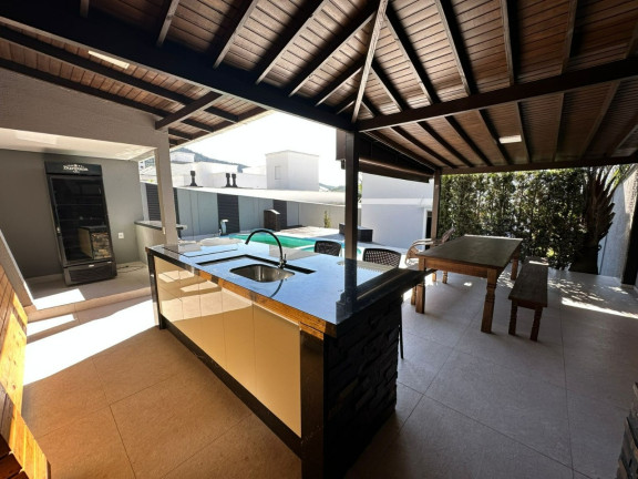 Imagem Casa com 3 Quartos à Venda, 206 m² em Pedra Branca - Palhoça Imagem Casa com 3 Quartos à Venda, 206 m² em Pedra Branca - Palhoça